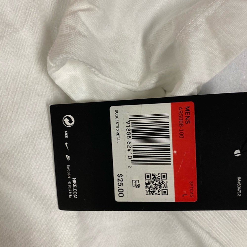 Nike shirt - Picture 5 of 5